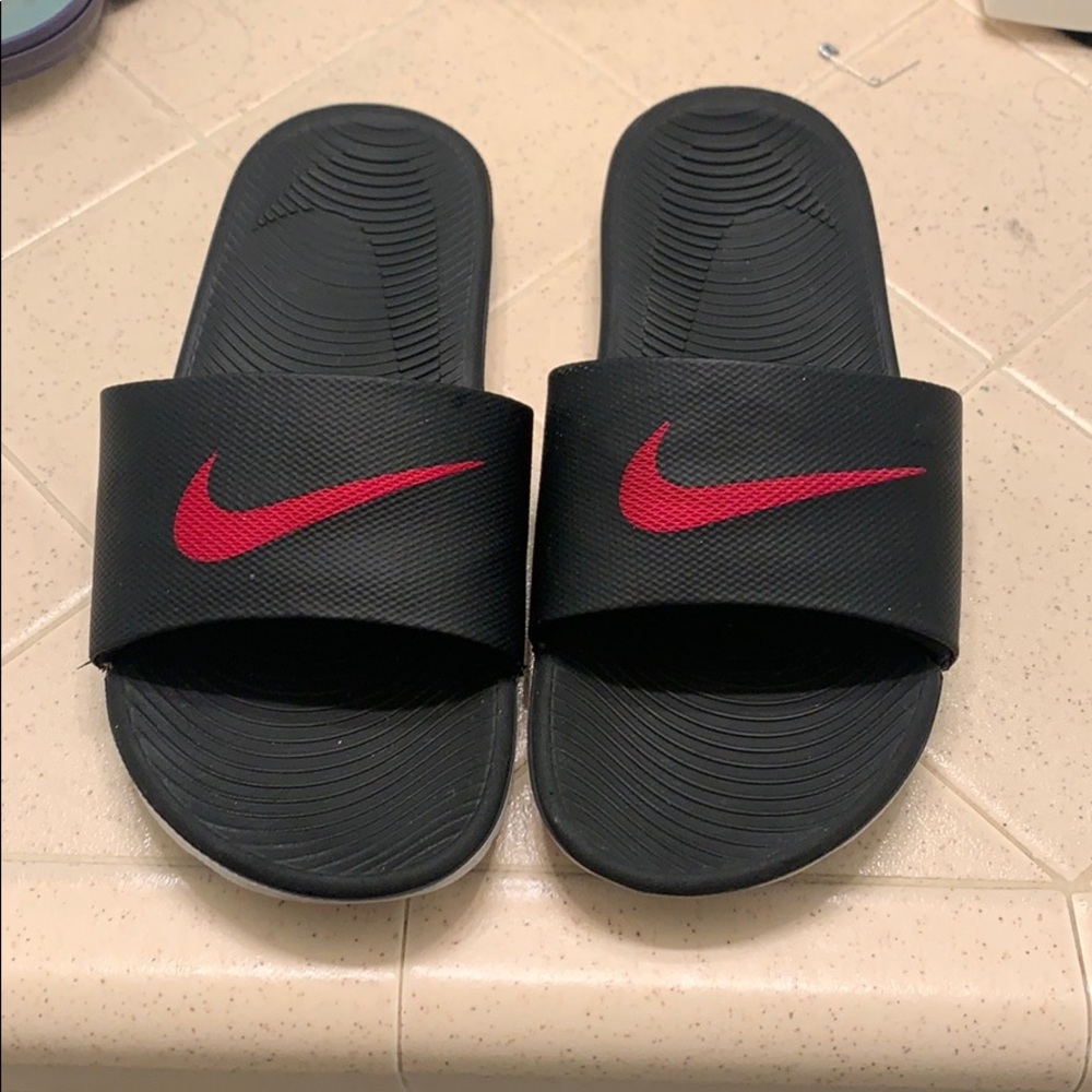 Nike woman’s kawa slides